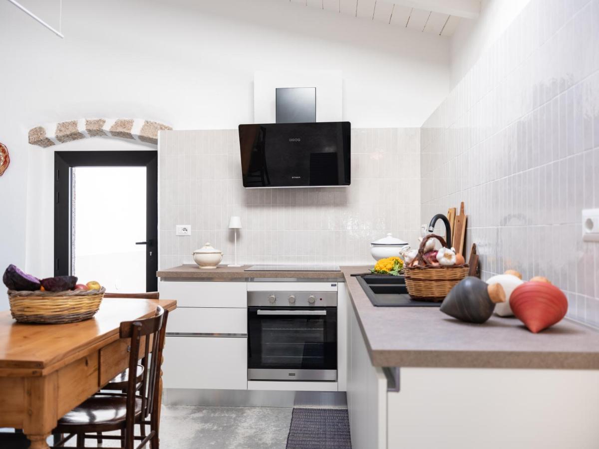 Binzas Betzas Agriturismo Sedilo ภายนอก รูปภาพ