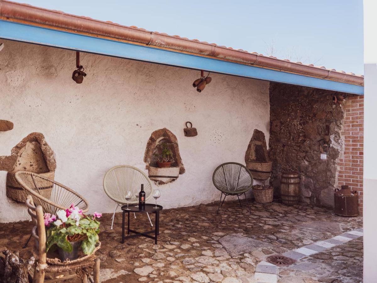 Binzas Betzas Agriturismo Sedilo ภายนอก รูปภาพ