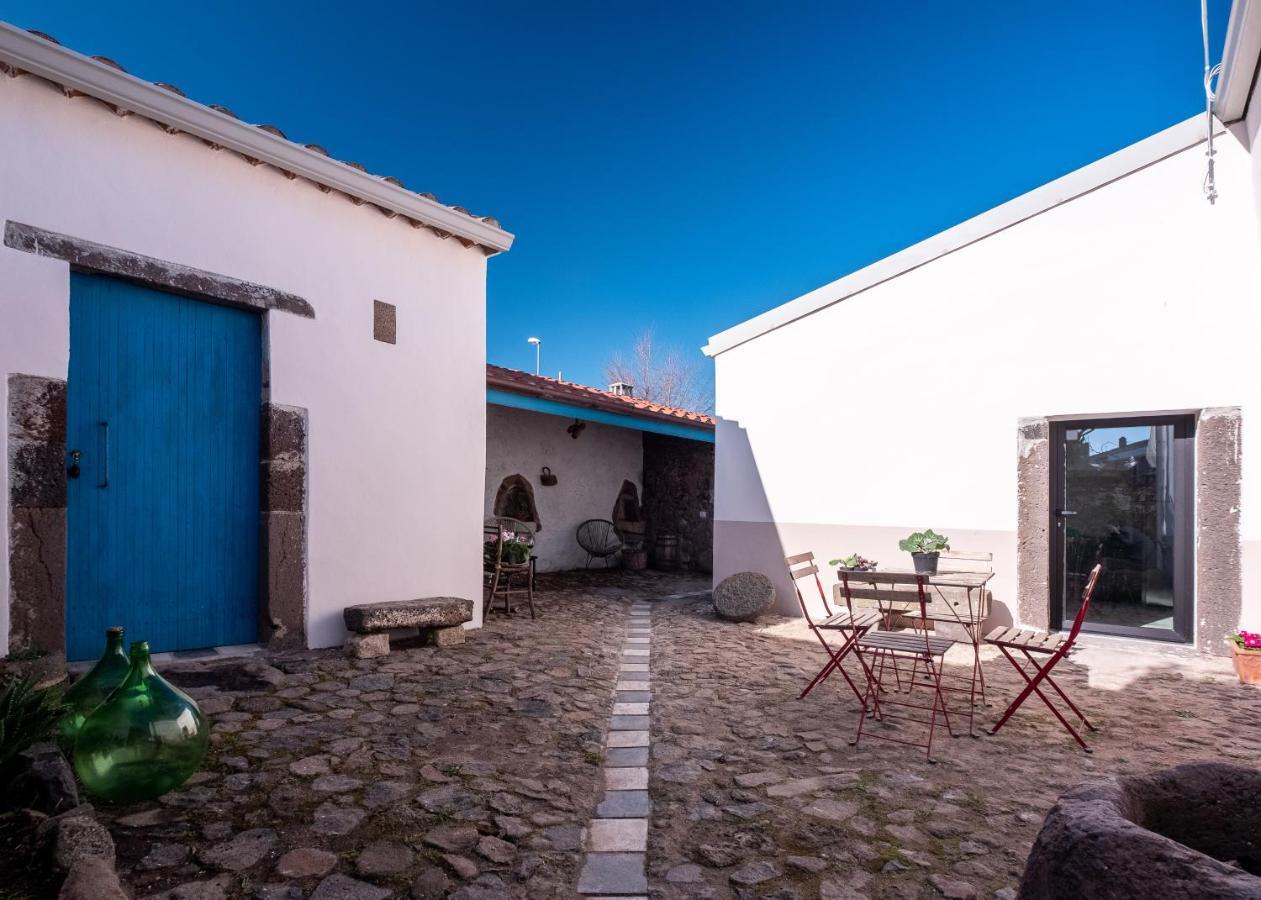 Binzas Betzas Agriturismo Sedilo ภายนอก รูปภาพ