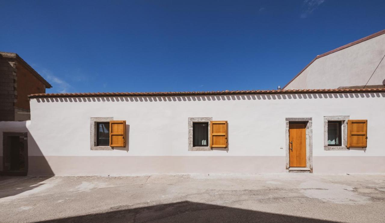 Binzas Betzas Agriturismo Sedilo ภายนอก รูปภาพ